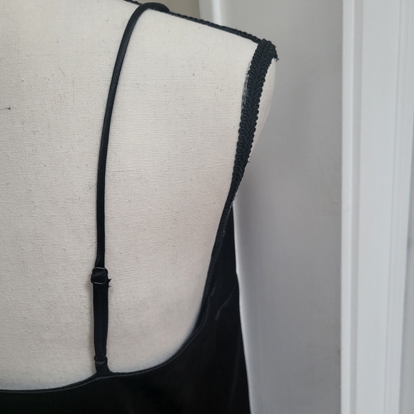 Sexy Textured Black Cami With Sheen by Nine West NWT Small - Picture 6 of 11